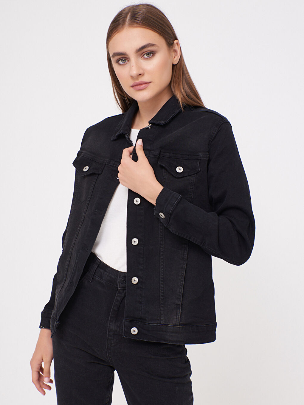 LCWAIKIKI Classic Jean Jacket with Button Detail -0WG959Z8-J0F