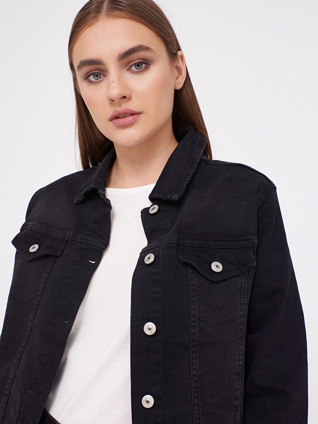 LCWAIKIKI Classic Jean Jacket with Button Detail -0WG959Z8-J0F
