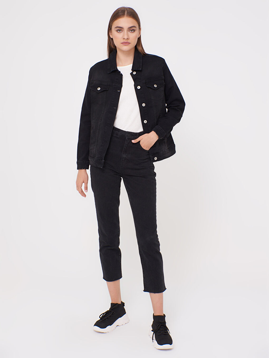 LCWAIKIKI Classic Jean Jacket with Button Detail -0WG959Z8-J0F