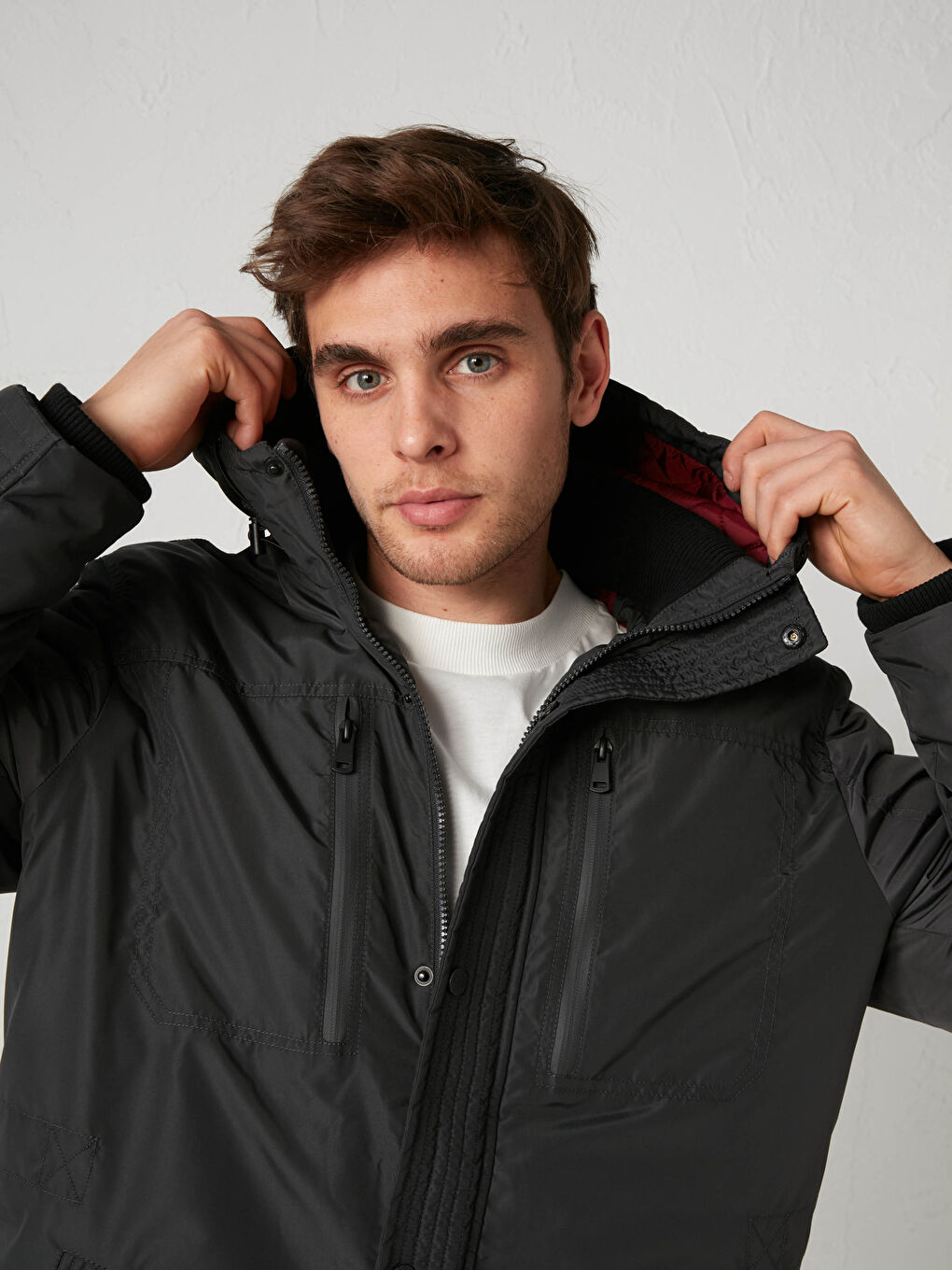 Parka épaisse à capuche col montant coupe confortable -1