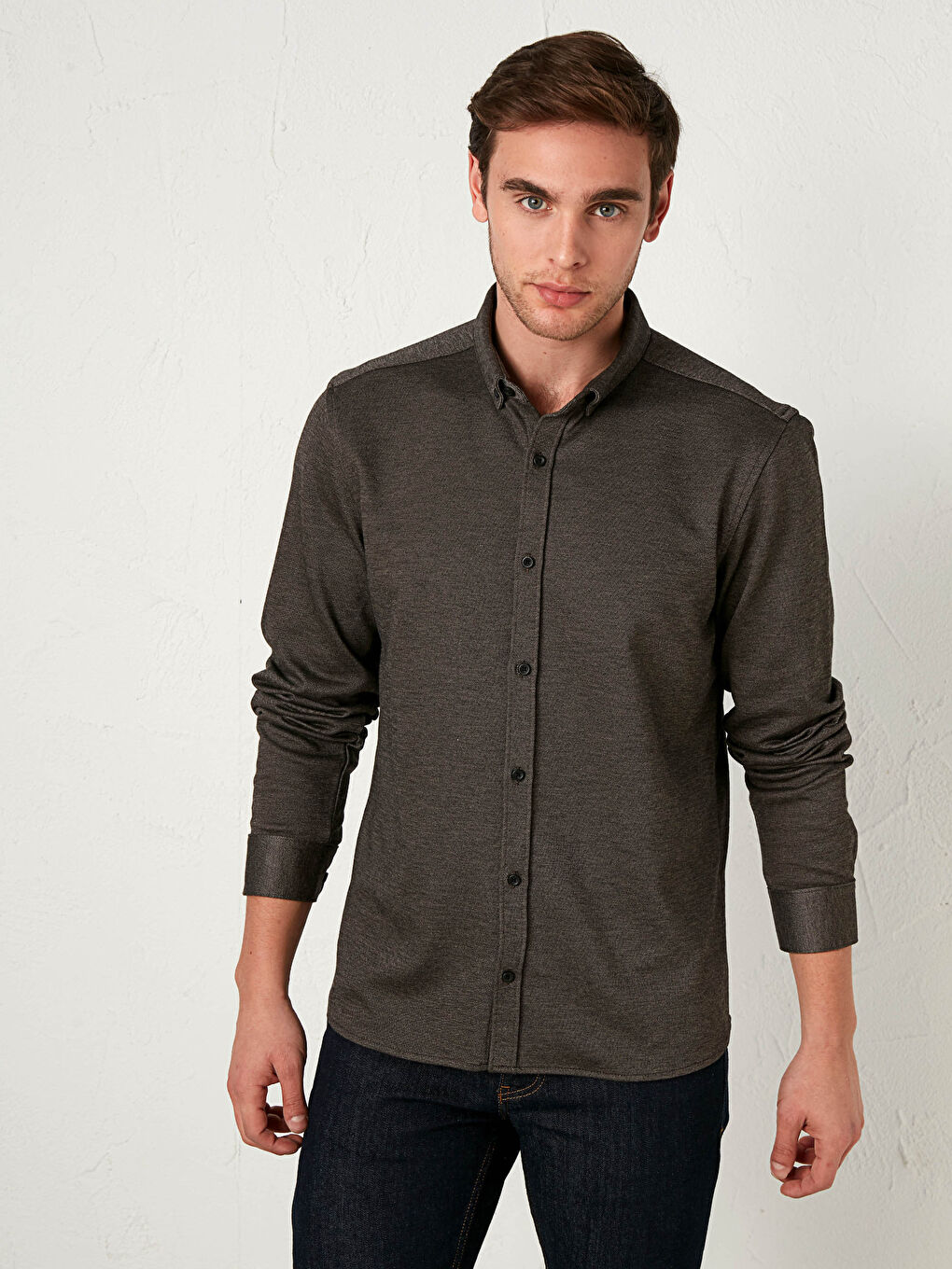 Kahverengi Slim Fit Uzun Kollu Dokulu Gömlek-1