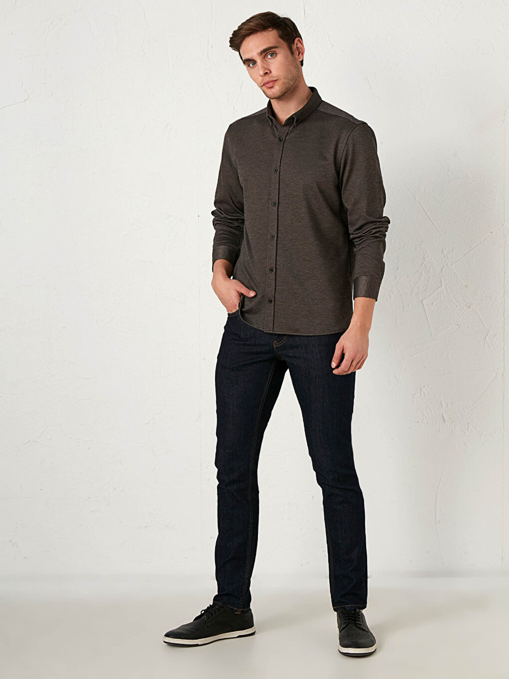 Kahverengi Slim Fit Uzun Kollu Dokulu Gömlek-3