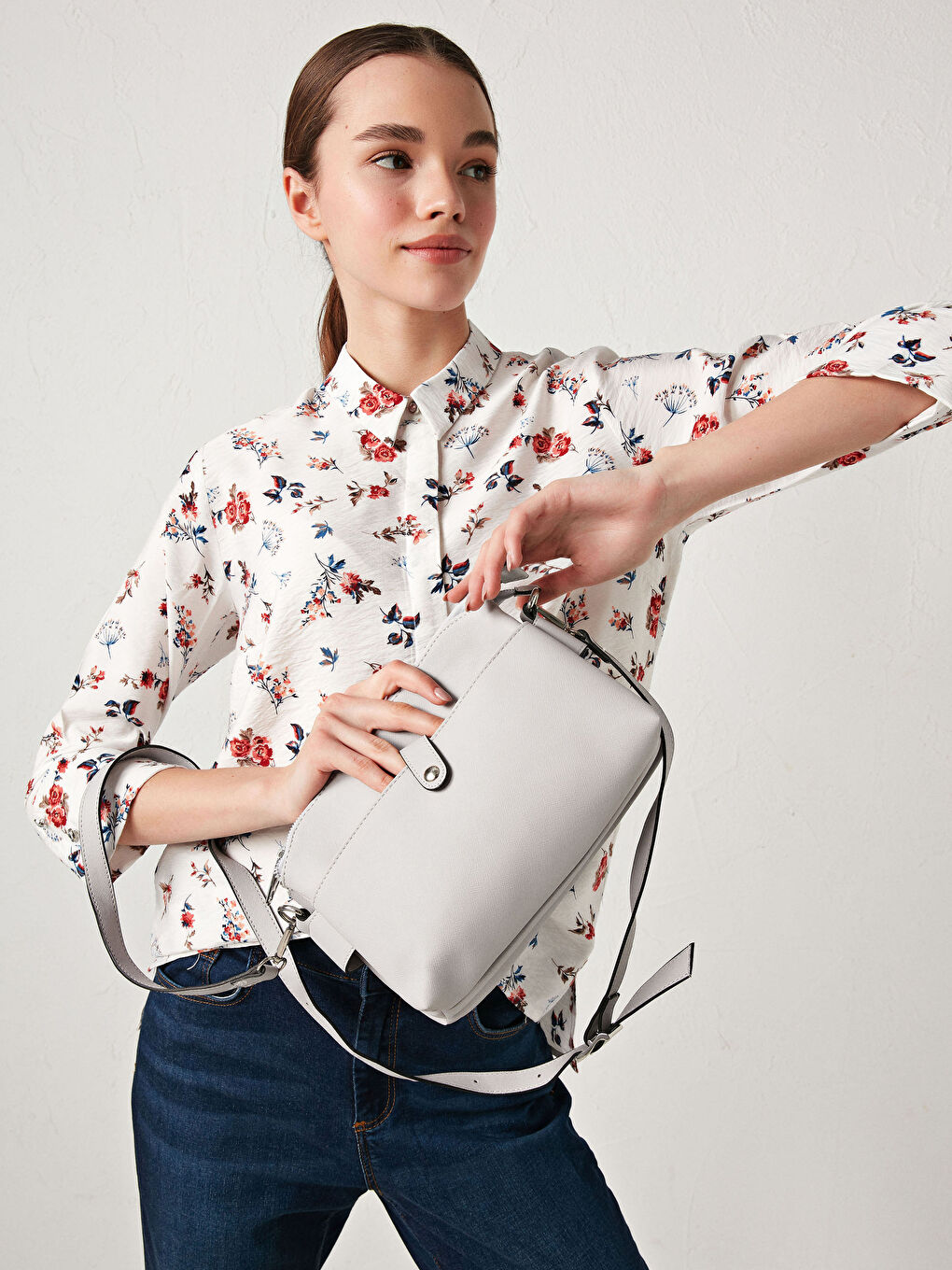 حقيبة متعددة الأقسام بمظهر جلد-1