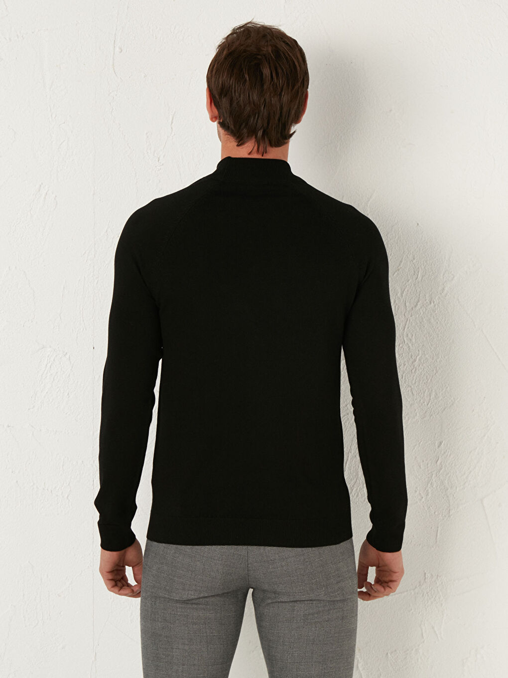 Siyah Balıkçı Yaka İnce Triko Kazak-4