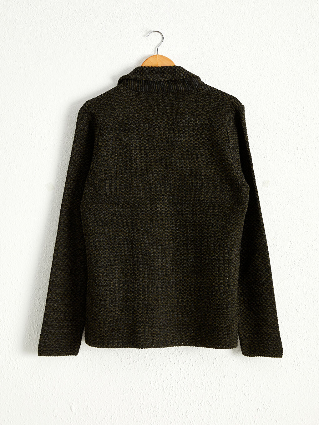 Leichter Strick-Cardigan mit Knopfdetail-1