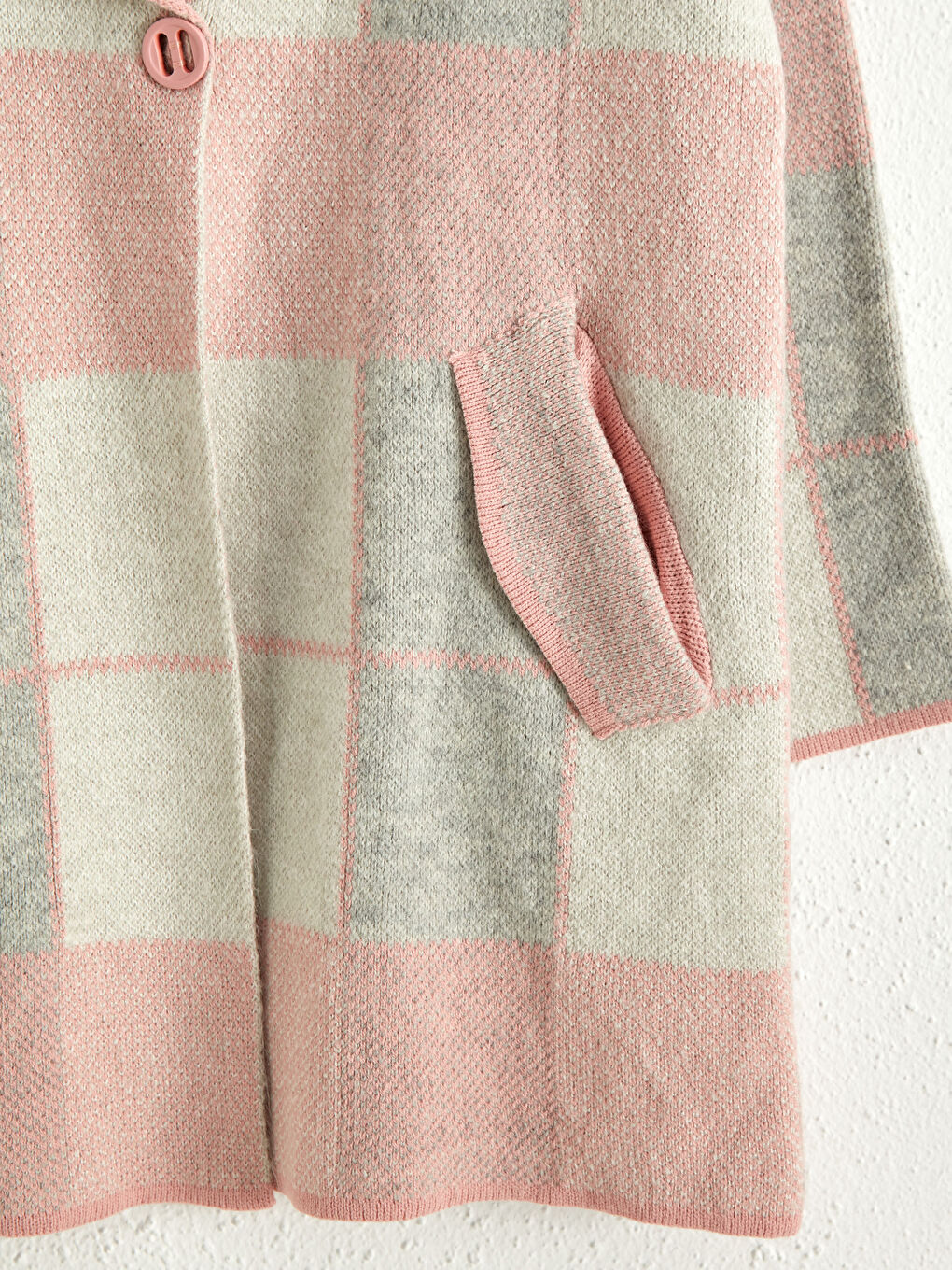 Pembe V Yaka Ekose Uzun Kollu Cepli Kadın Hırka-3