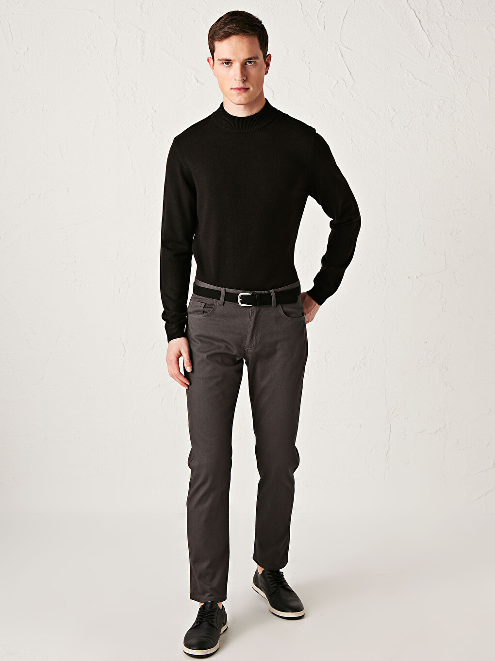 Half Turtleneck Thin Knitwear Sweater-3