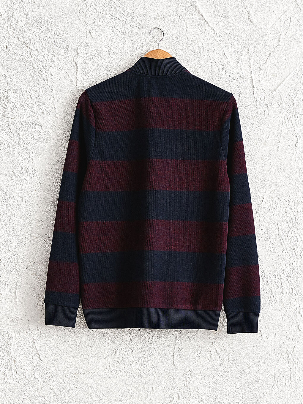 سويت شيرت مخطط بياقة قمع-3