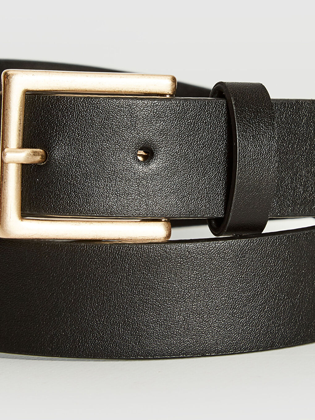 Siyah Deri Görünümlü Kemer-1