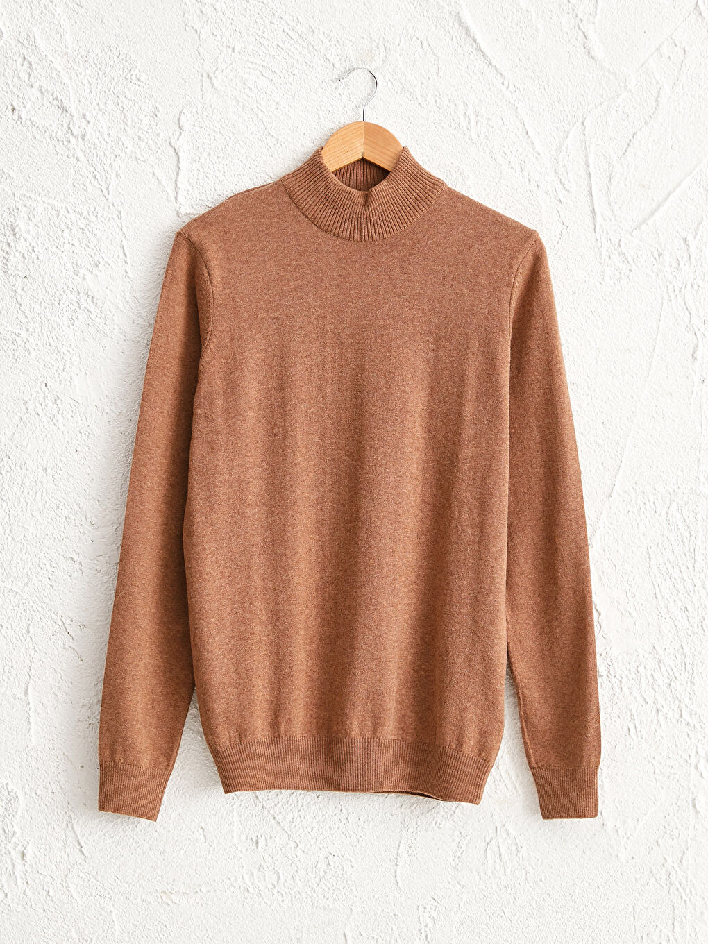 Pull-over en Tricot Fin en Laine à Col Montant-4