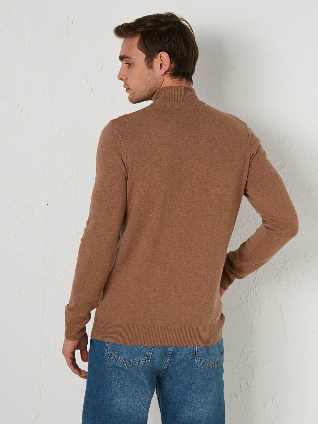 Pull-over en Tricot Fin en Laine à Col Montant-3