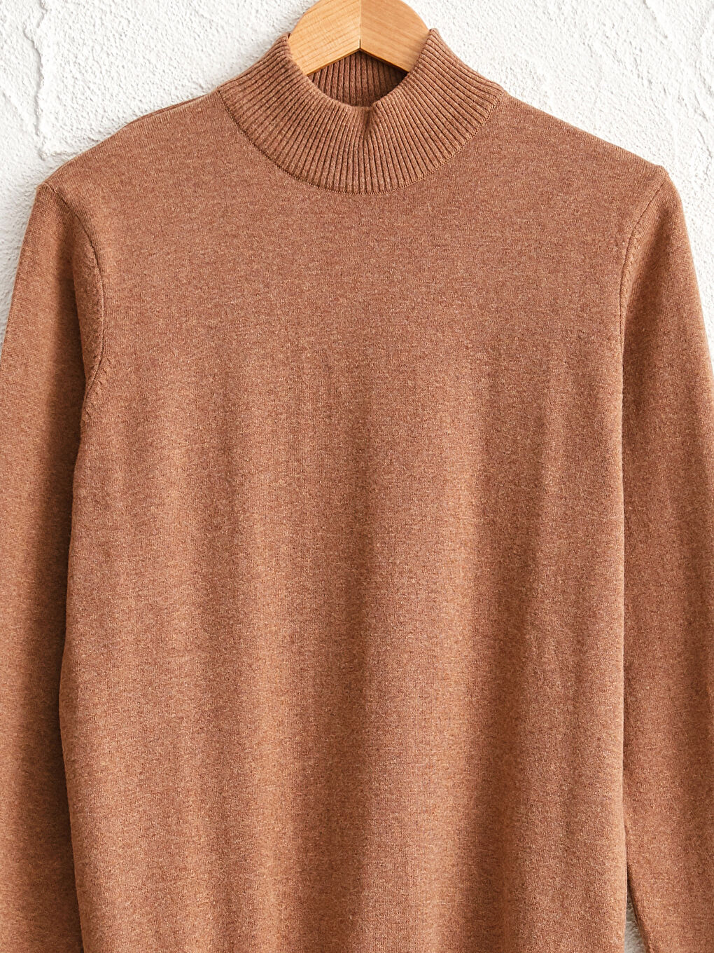 Pull-over en Tricot Fin en Laine à Col Montant-6