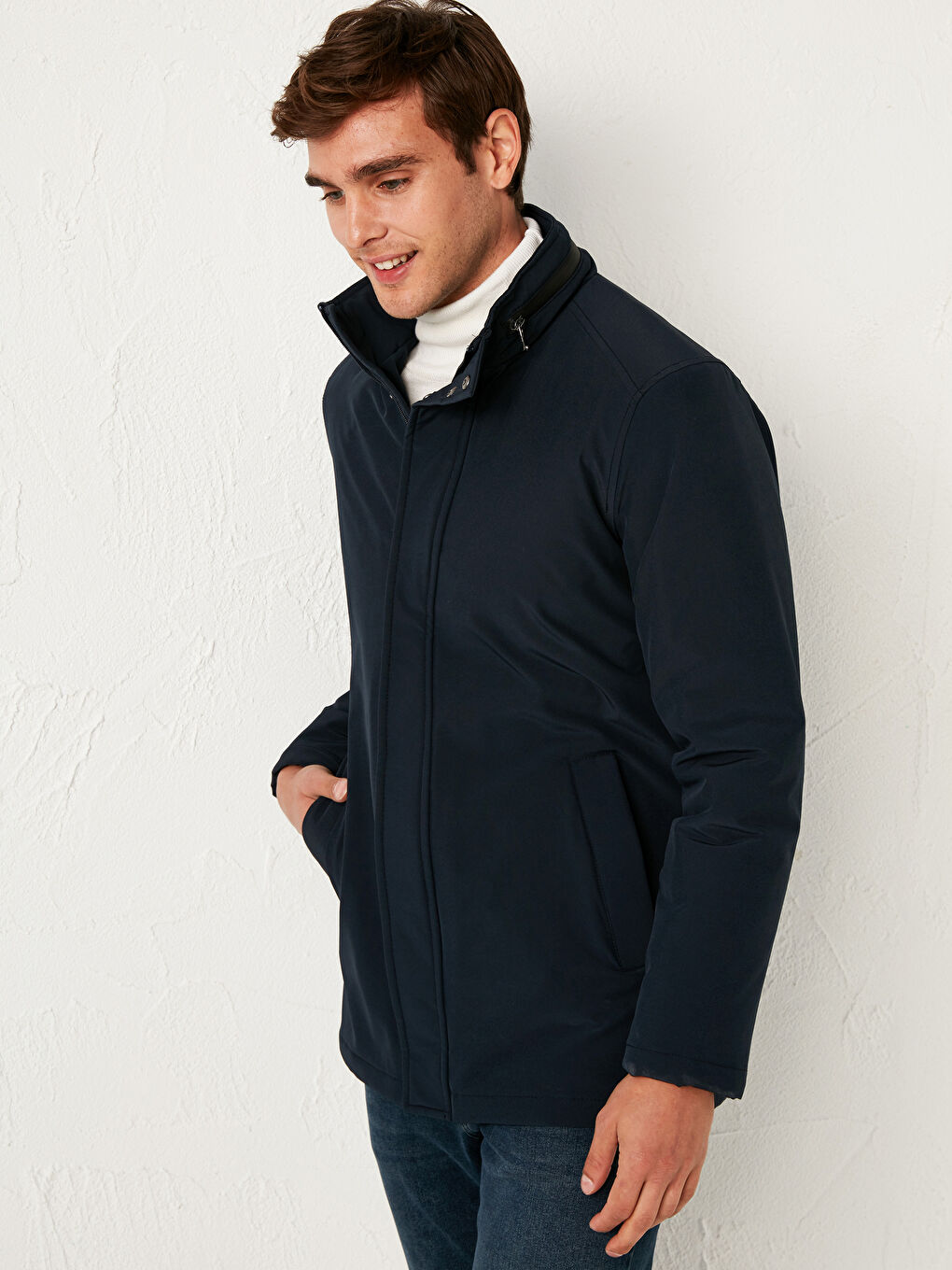 Standard Pattern Vertical Collar Thick Men's Windbreaker-1