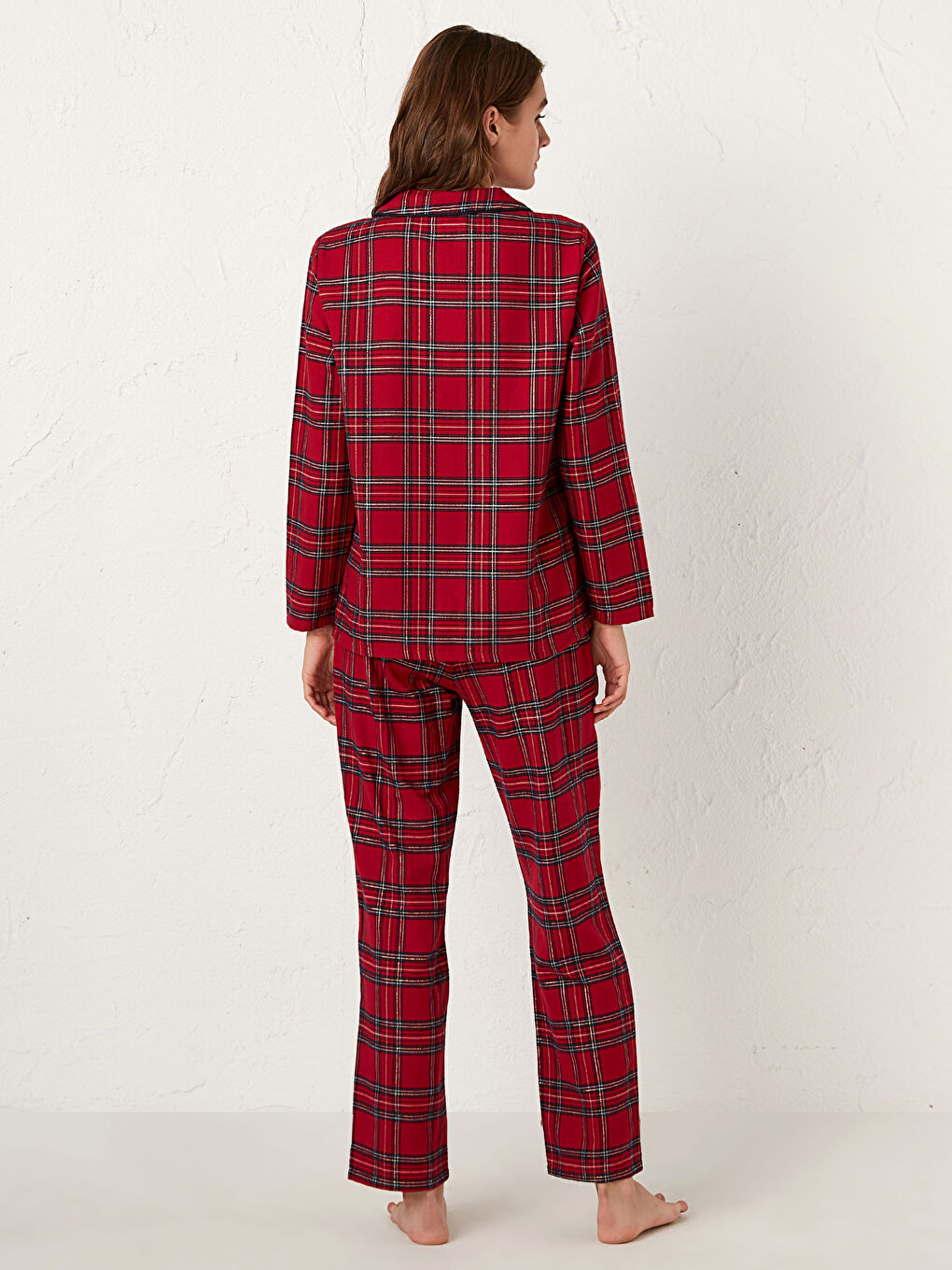 Kırmızı Gömlek Yaka Uzun Kollu Gabardin Kadın Ekose Pijama Takımı-2