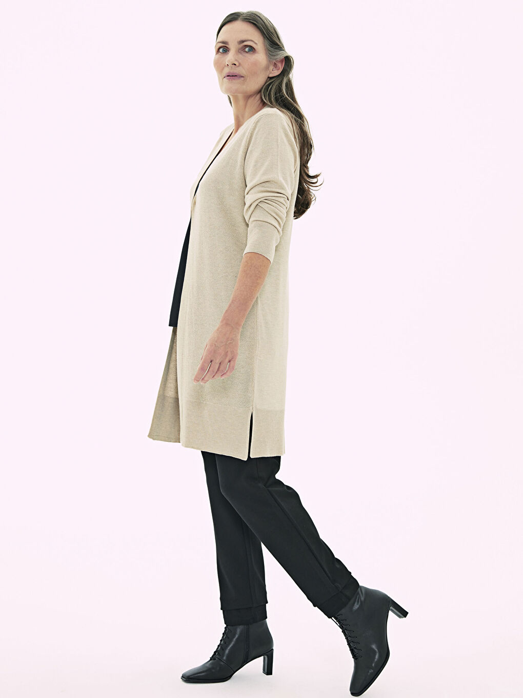 Bej Uzun Kollu Kadın İnce Triko Hırka-3