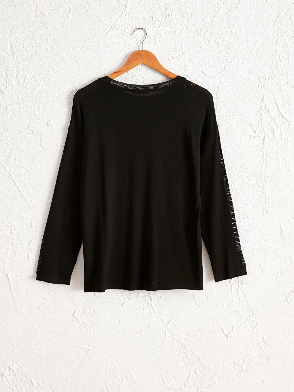 Self-Patterned Lightweight Tricot Jumper-1