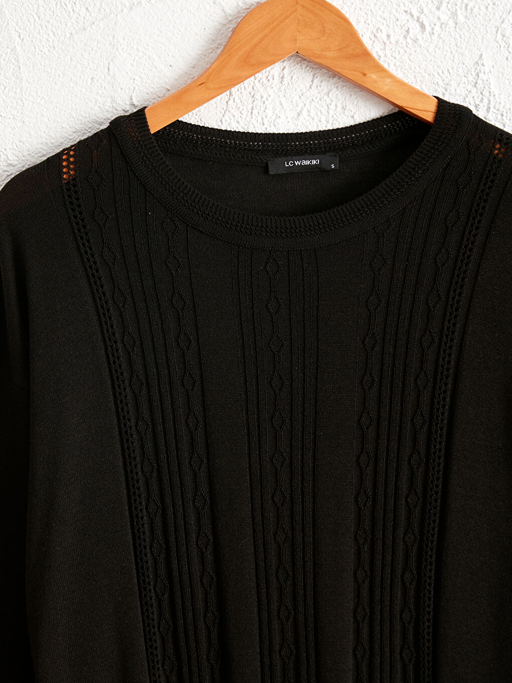 Self-Patterned Lightweight Tricot Jumper-2