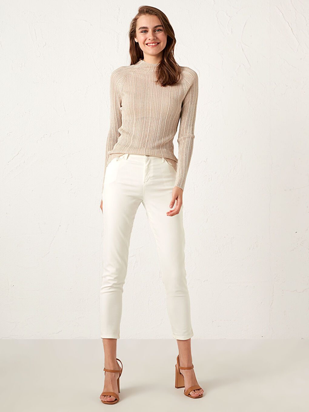 Bej Balıkçı Yaka İnce Triko Kazak-2