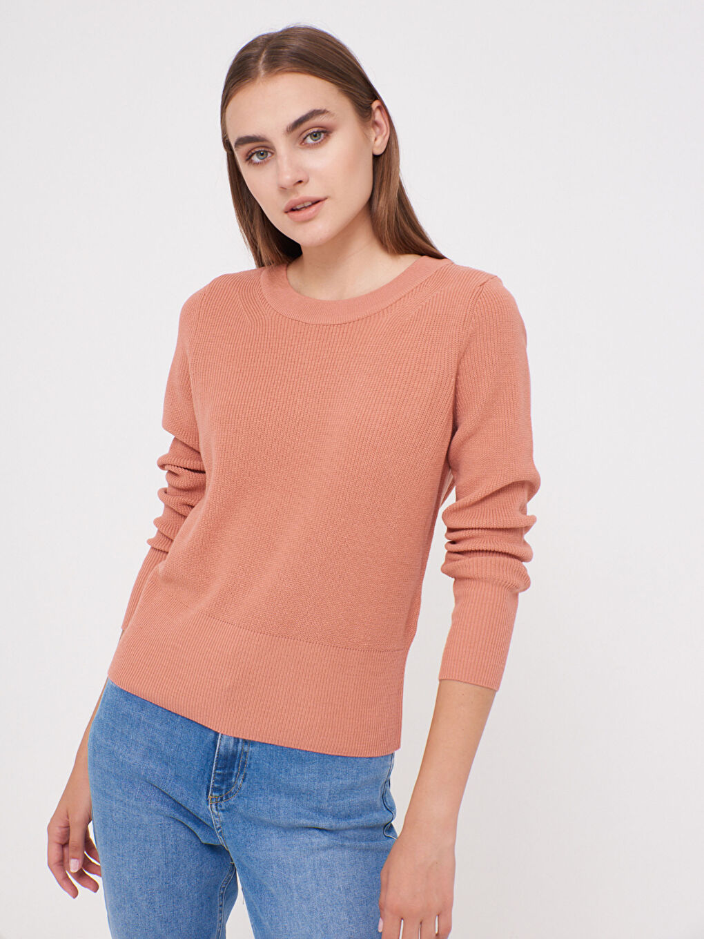 كنزة صوفية تريكو نسائية ضيقة بأكمام طويلة وياقة دراجة نارية-1