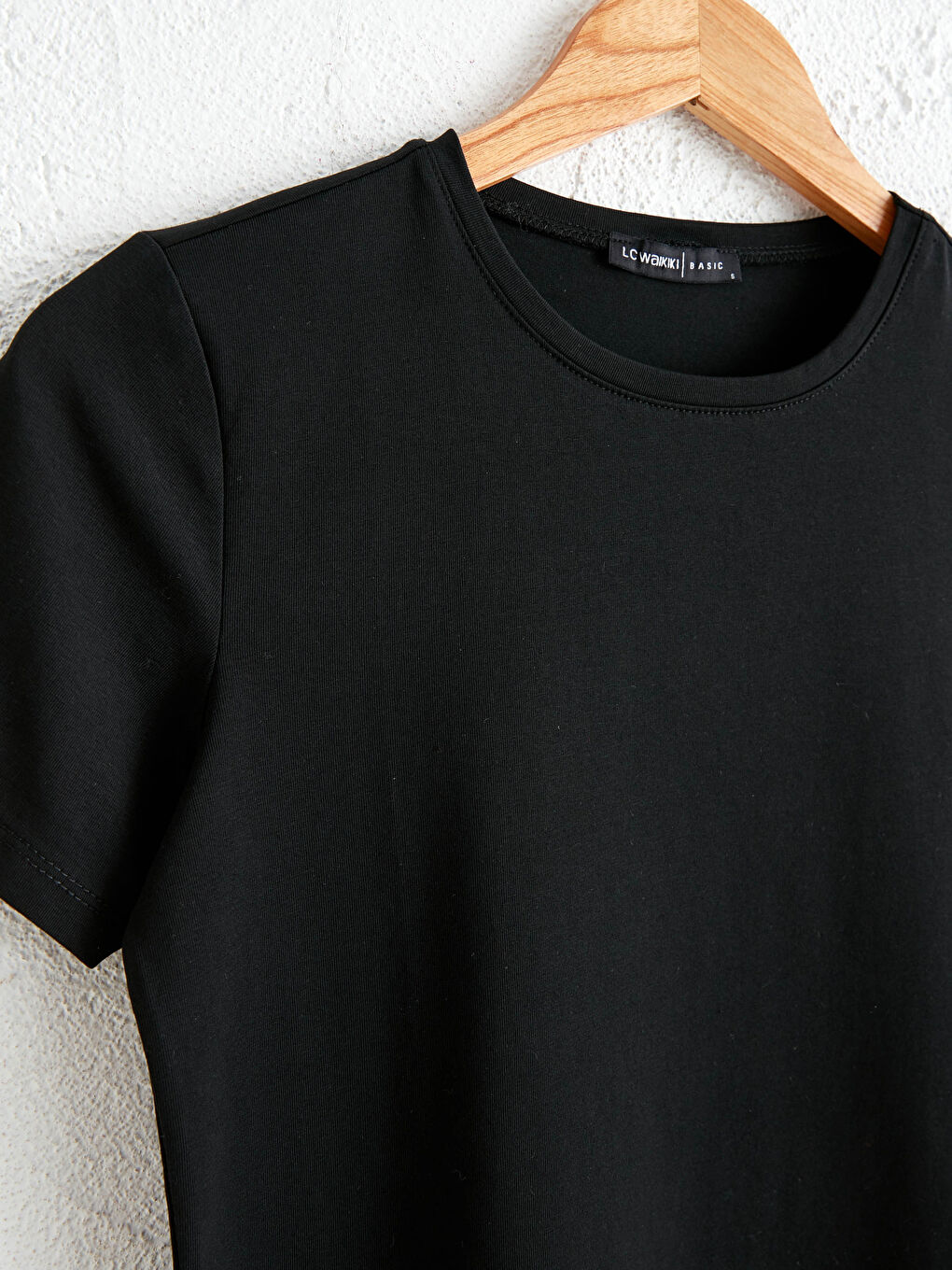 تيشيرت نسائي أساسي كم قصير مستقيم برقبة دائرية-8