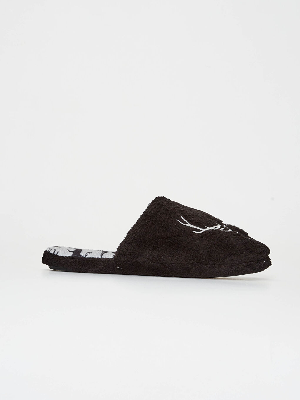 Siyah Erkek Nakışlı Ev Terliği-1