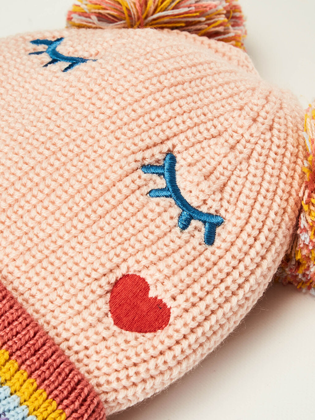 Girl's Cute Face Pattern Knitwear Beanie and Scarf-3