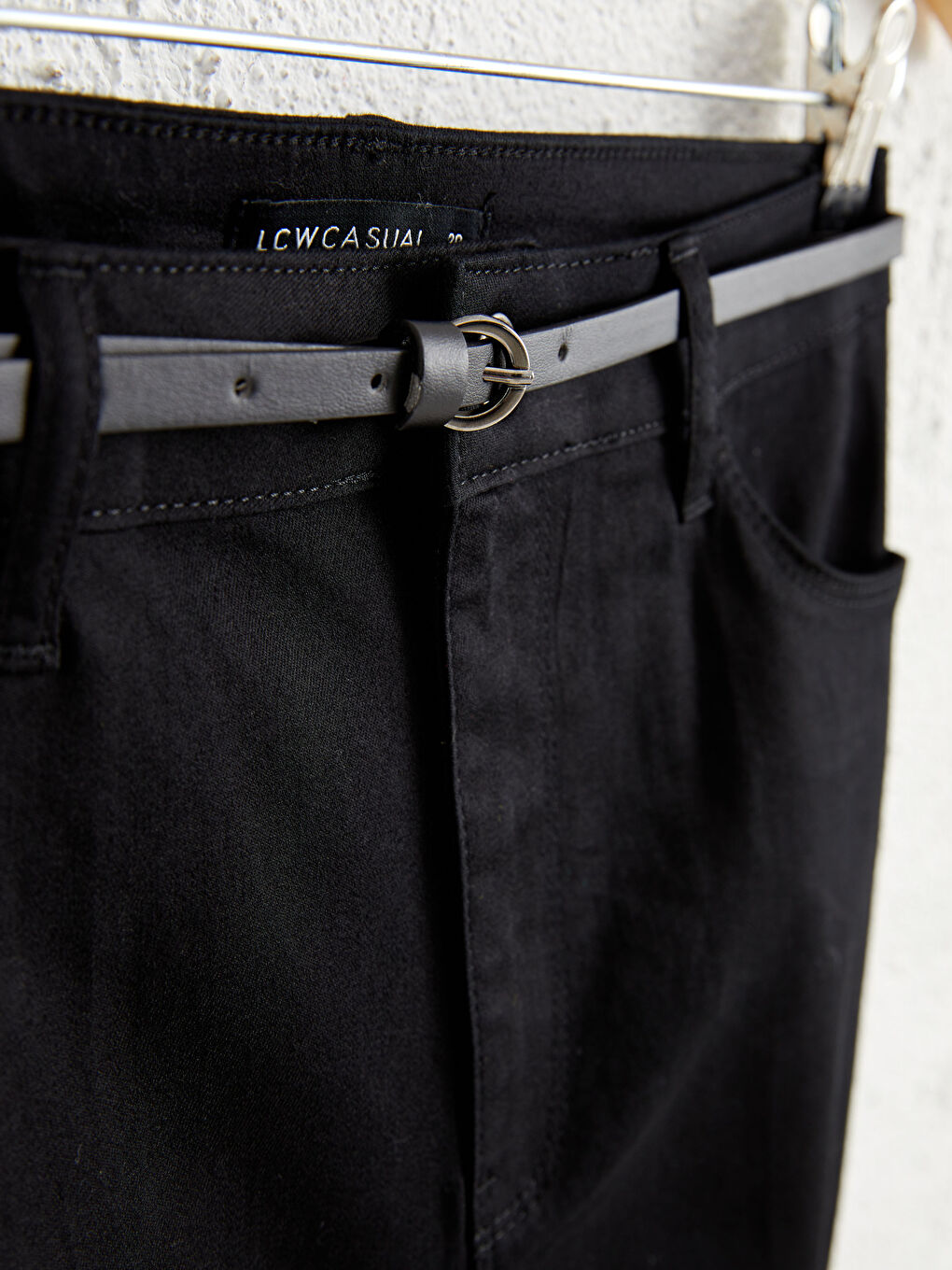 Siyah Kemerli Geniş Paça Pantolon-3