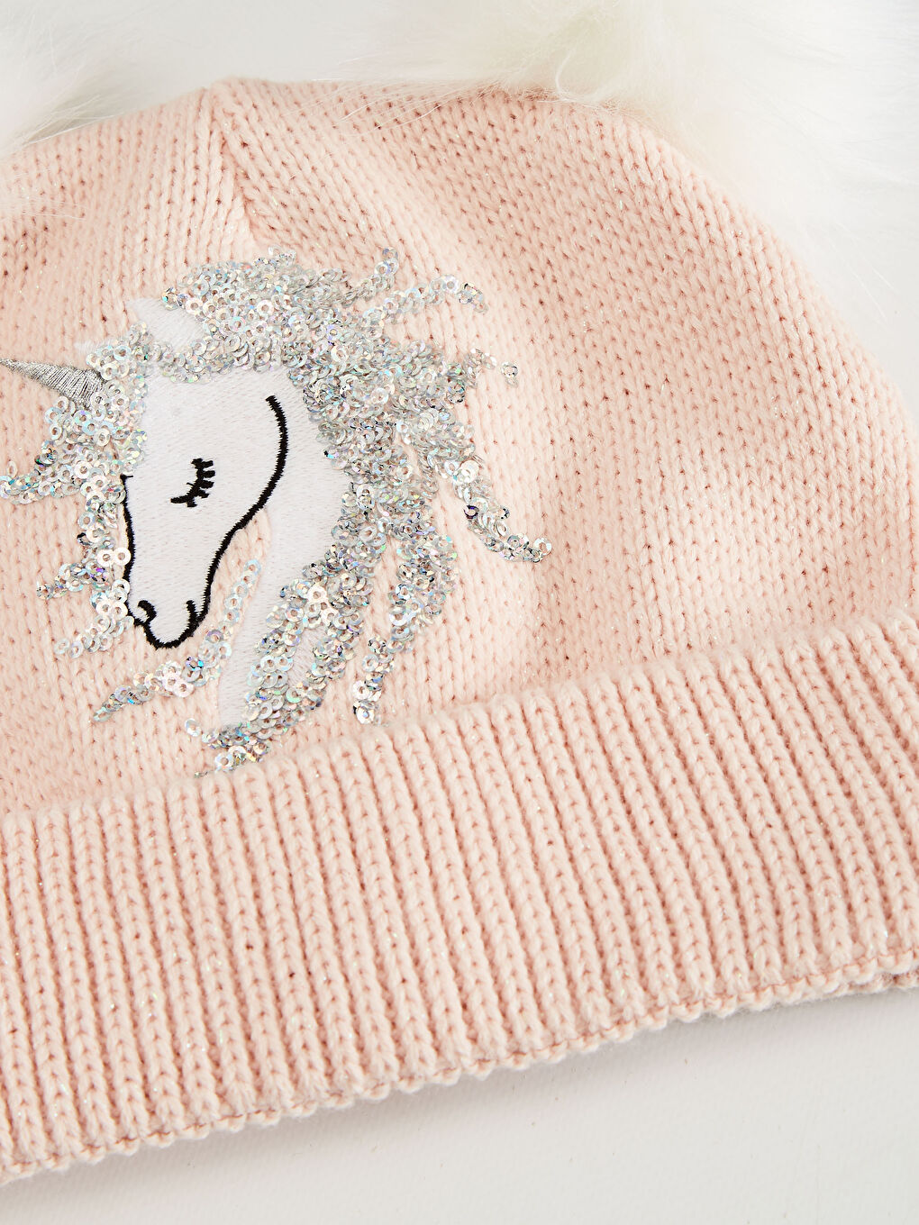 Шапка с помпоном для девочек-1