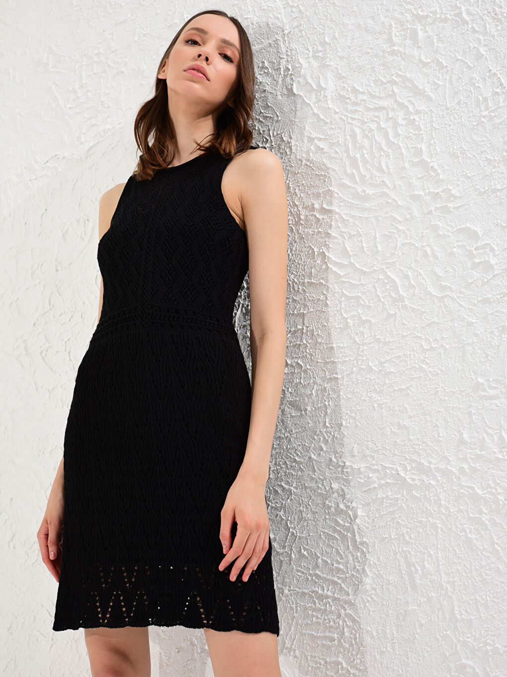 Siyah Kendinden Desenli Triko Elbise