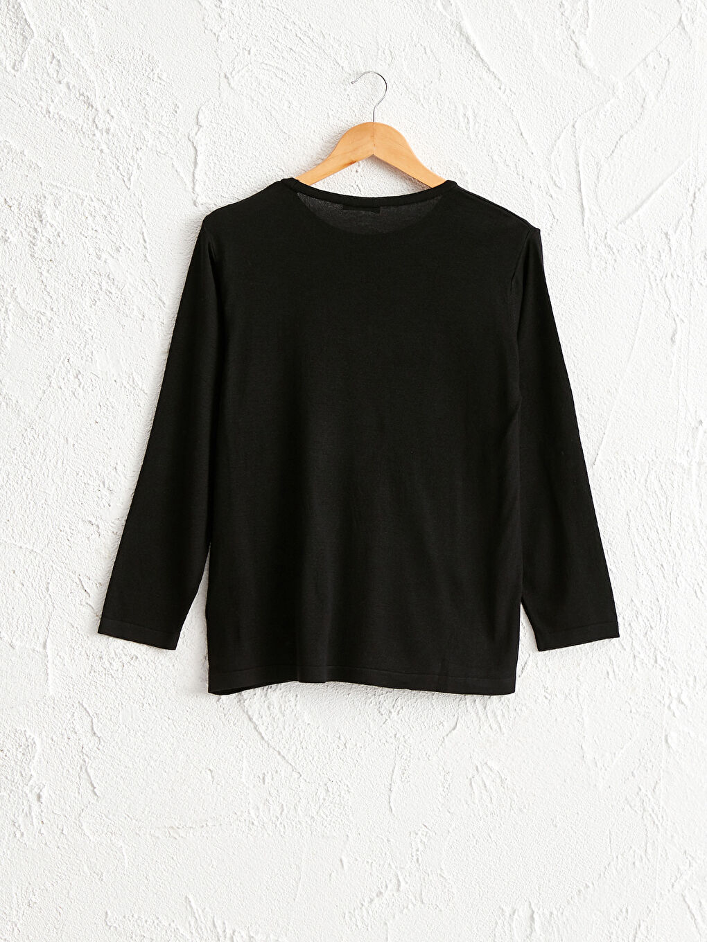 Siyah Dantel Detaylı İnce Triko Kazak