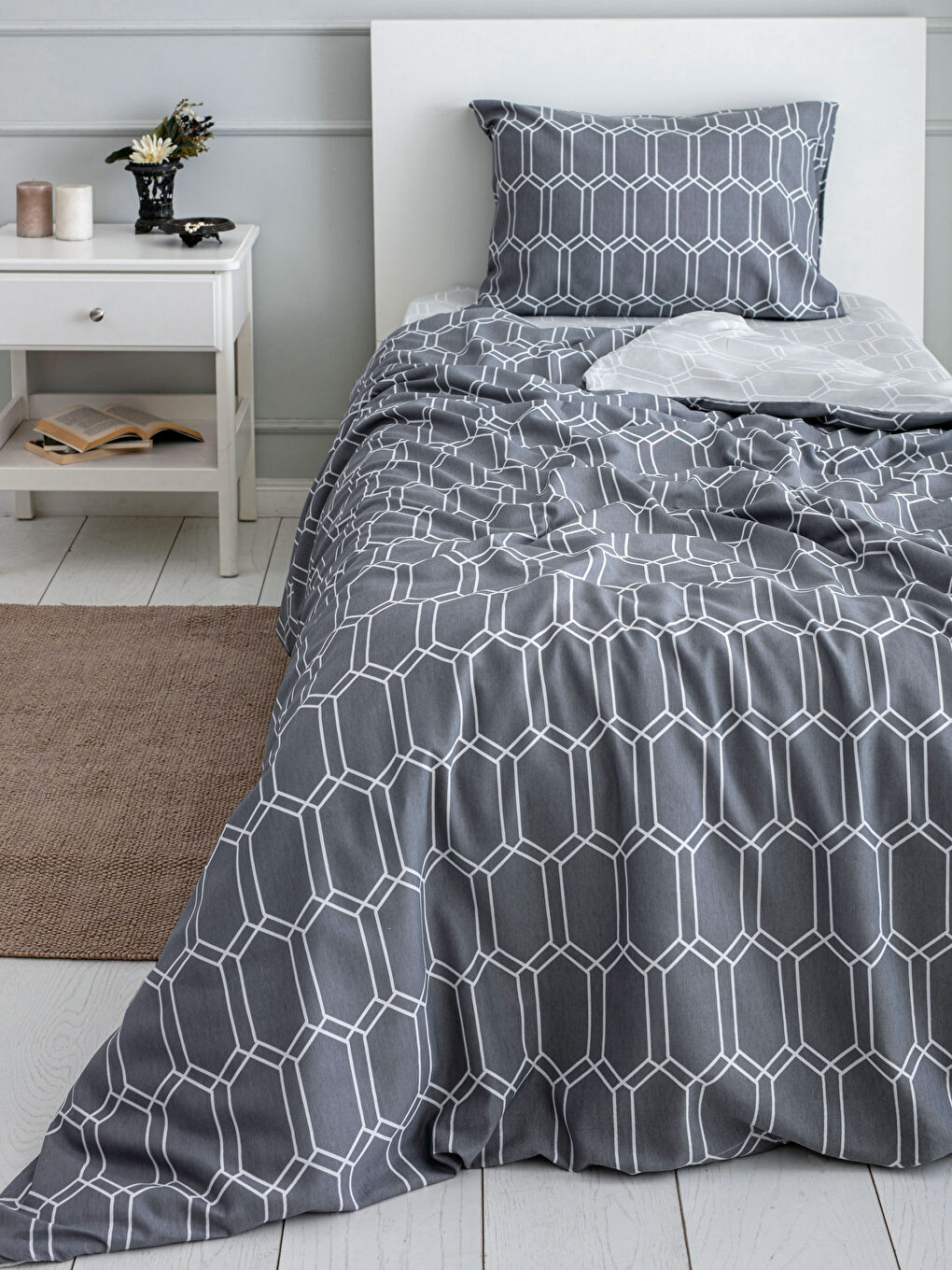 Gri Tek Kişilik Çift Taraflı Nevresim Takımı