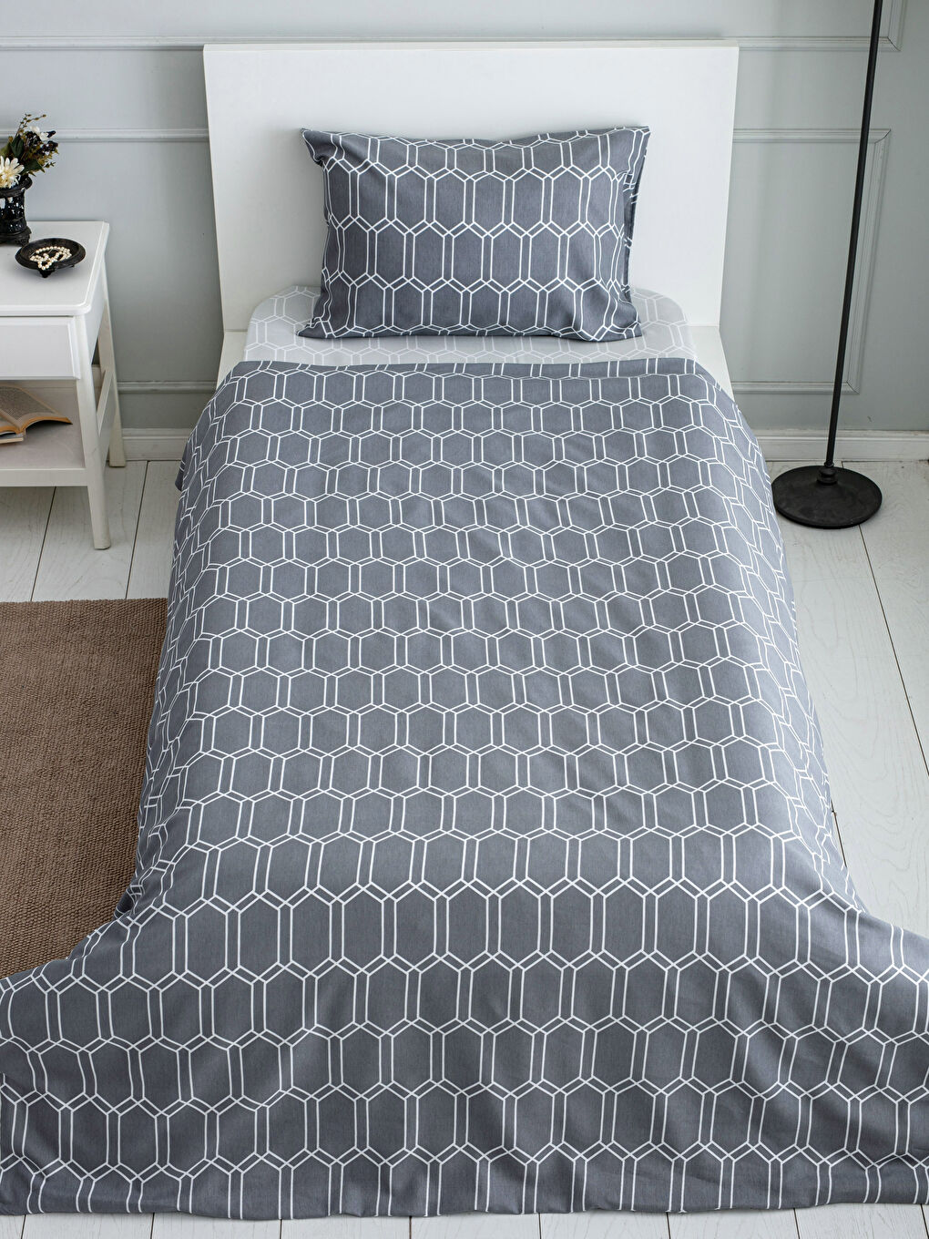 Gri Tek Kişilik Çift Taraflı Nevresim Takımı-4