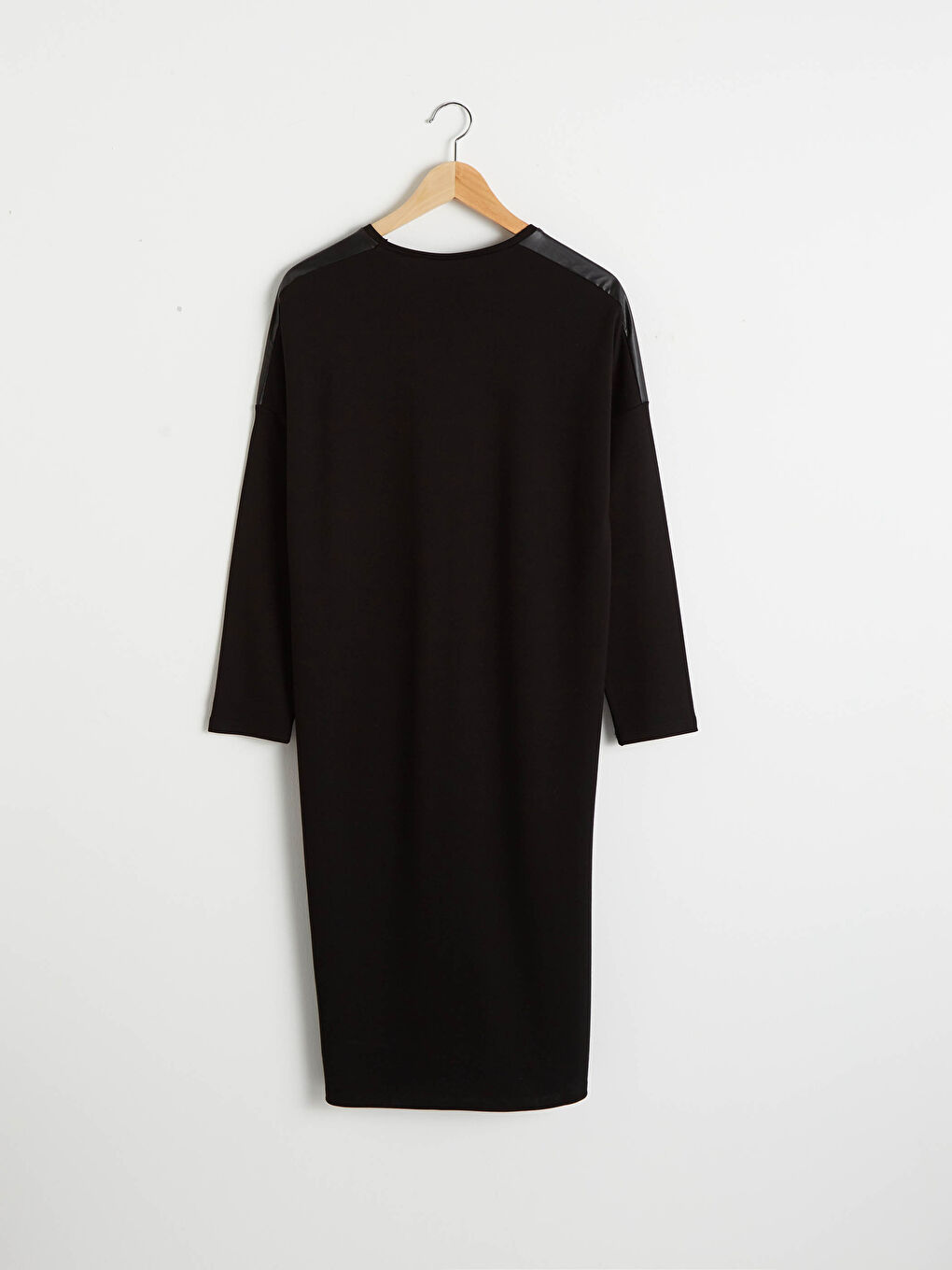 Siyah Bisiklet Yaka Uzun Kollu Kadın Tunik-1