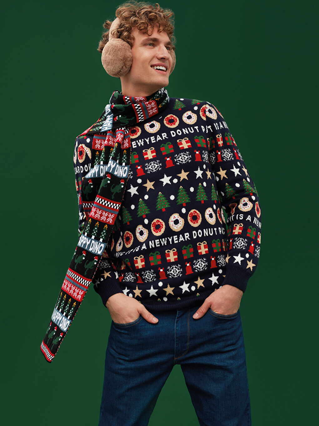 Men Crew Neck New Year Themed Knitwear Sweater