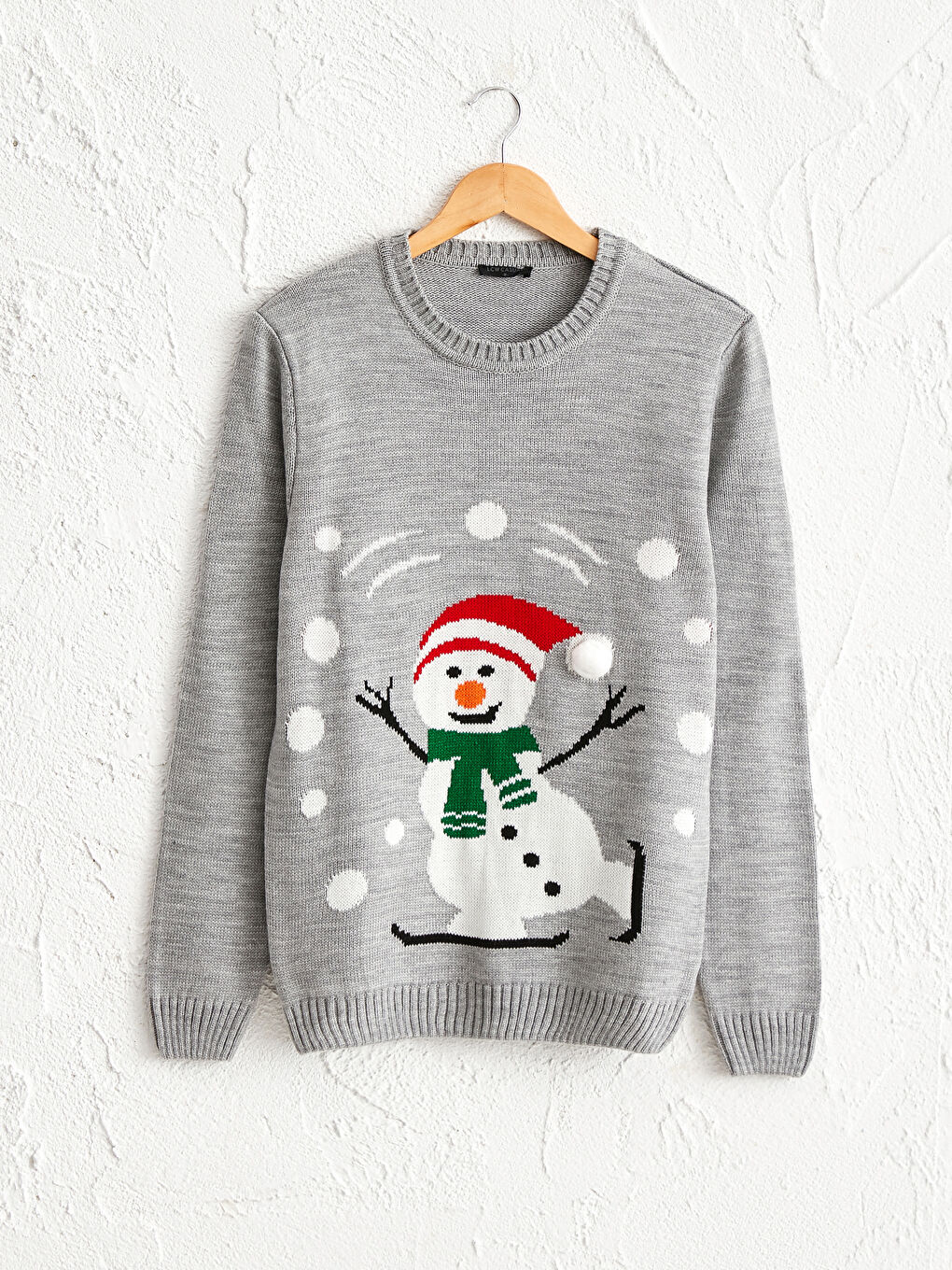 Ерлерге арналған дөңгелек жағалы рождестволық тақырыптағы трикотаж жемпір