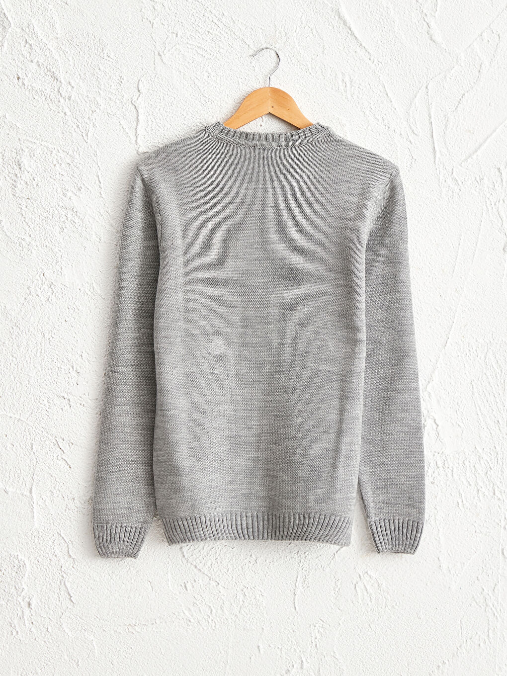 Ерлерге арналған дөңгелек жағалы рождестволық тақырыптағы трикотаж жемпір-1