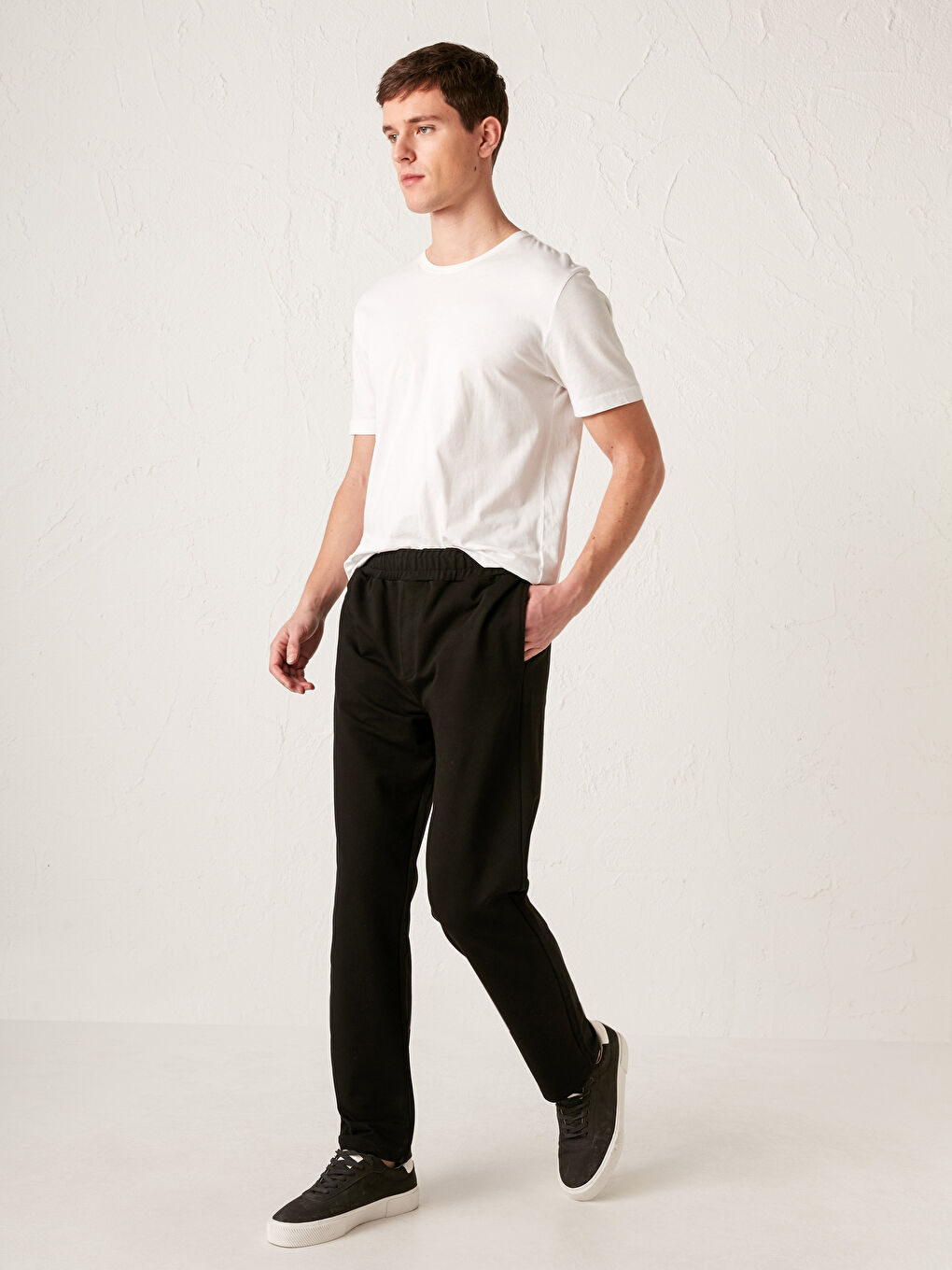 Standard Fit Sweatpants