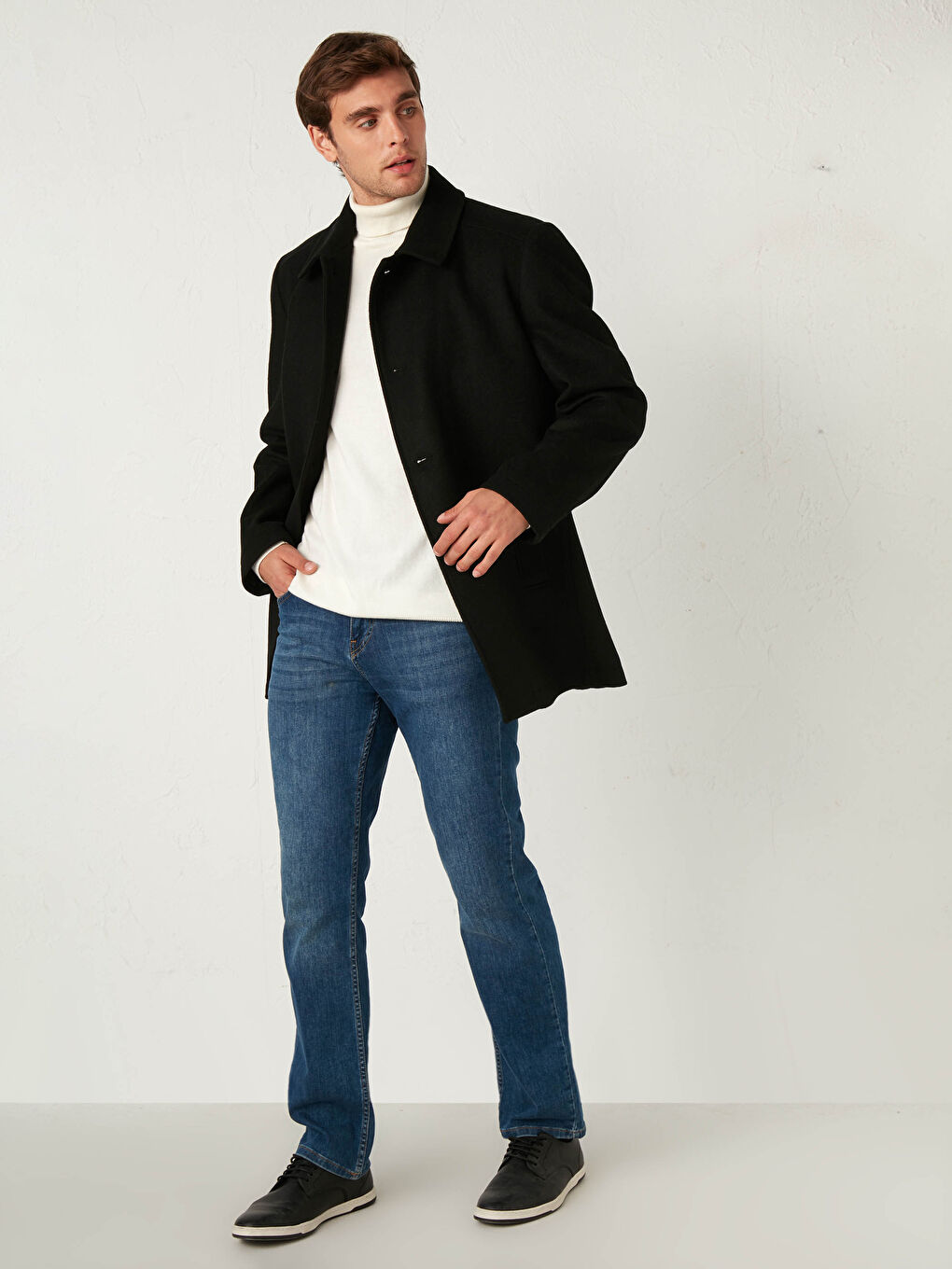 Manteau Épais Standard à Motif Uni-4