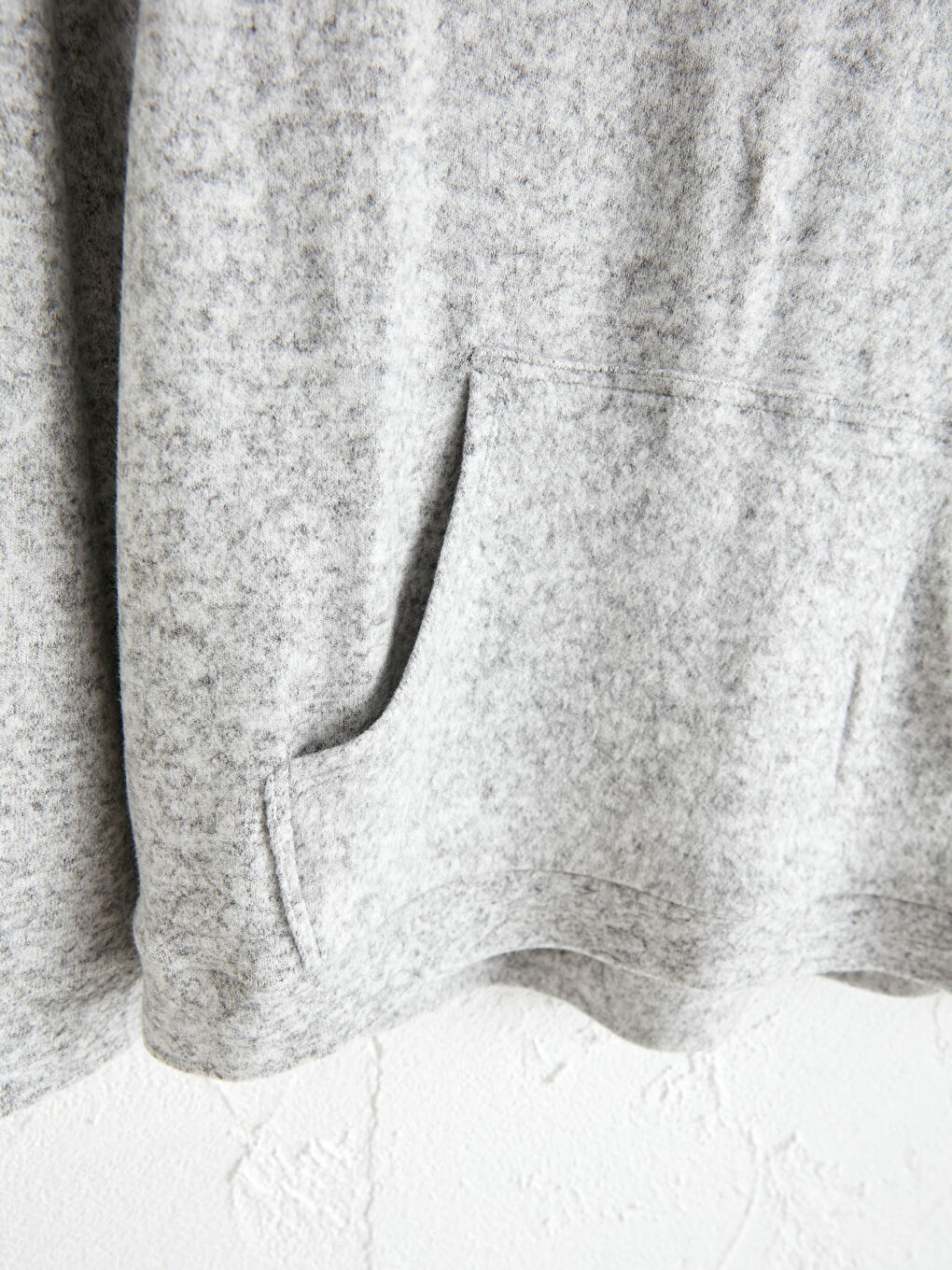 Soft-Texture Pajama Top With Hood-2