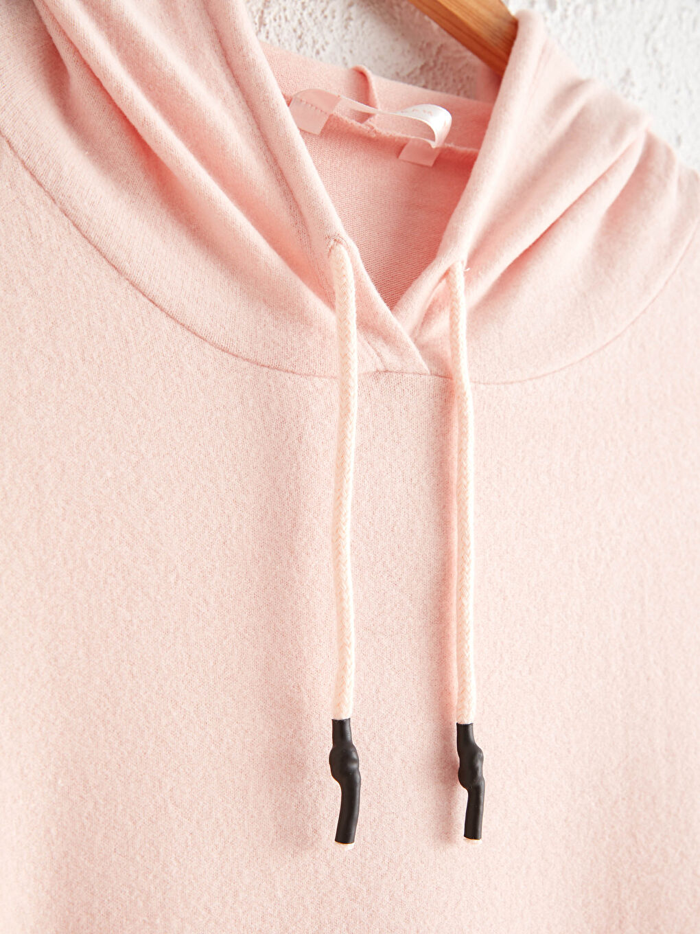 Soft-Texture Pajama Top With Hood-2