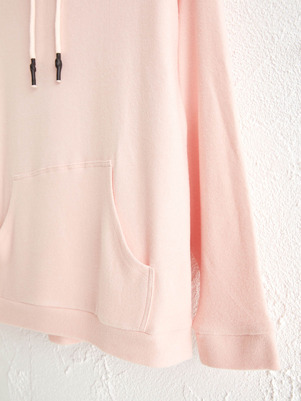 Soft-Texture Pajama Top With Hood-3