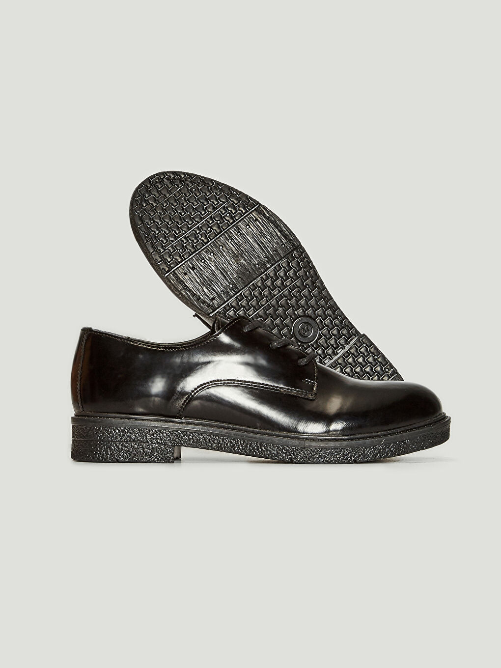 Siyah Kadın Bağcıklı Klasik Ayakkabı-2