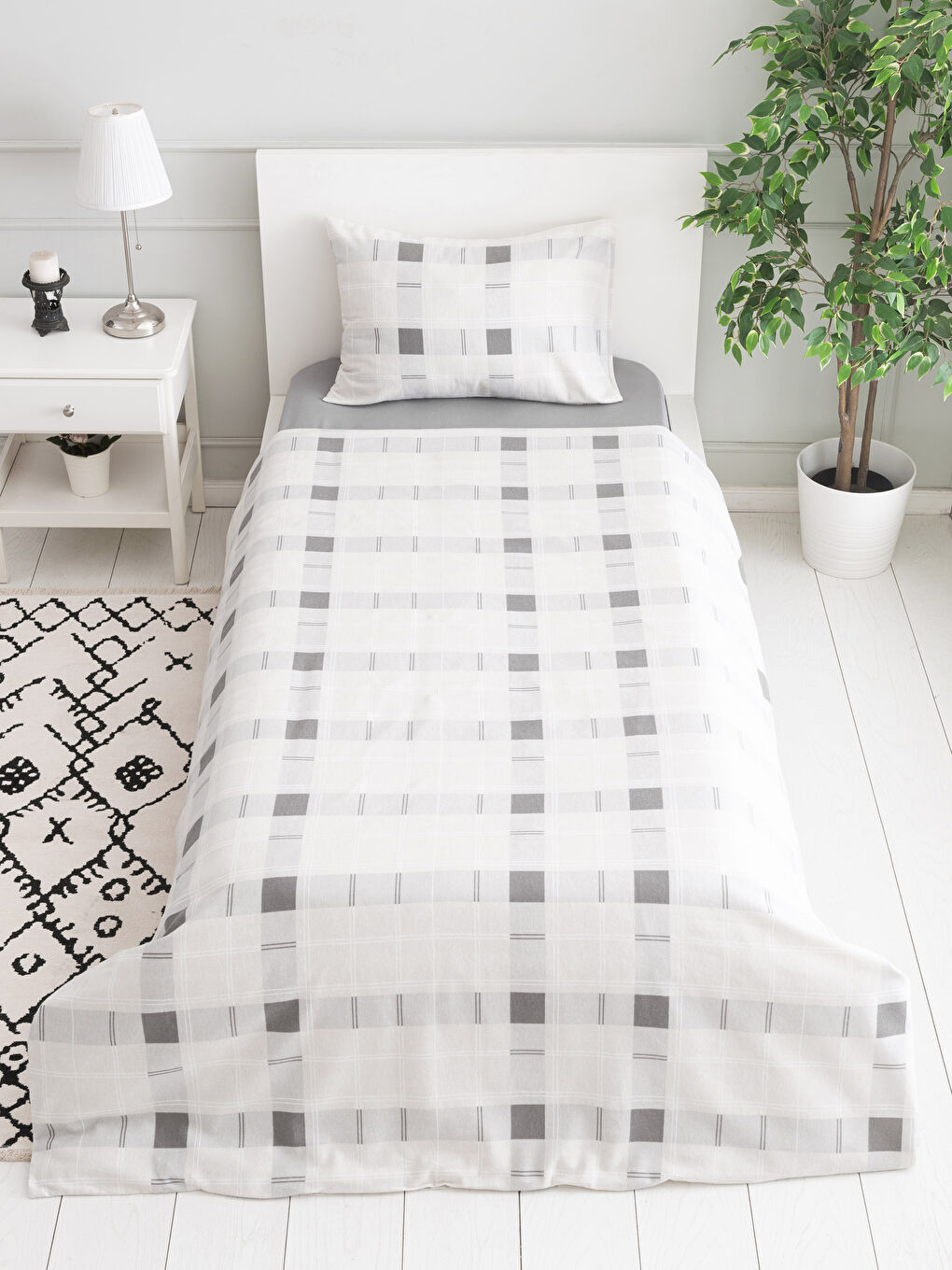 Gri Tek Kişilik Flanel Nevresim Takımı-3