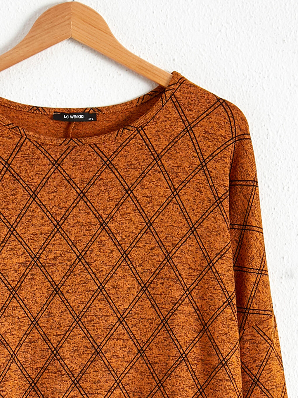 Kahverengi Uzun Kollu Triko Kadın Desenli Salaş Tişört-1