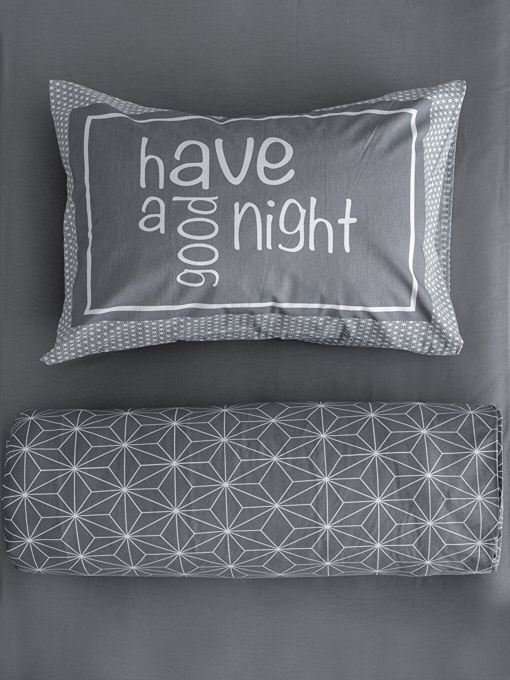 Gri Tek Kişilik  Nevresim Takımı-1