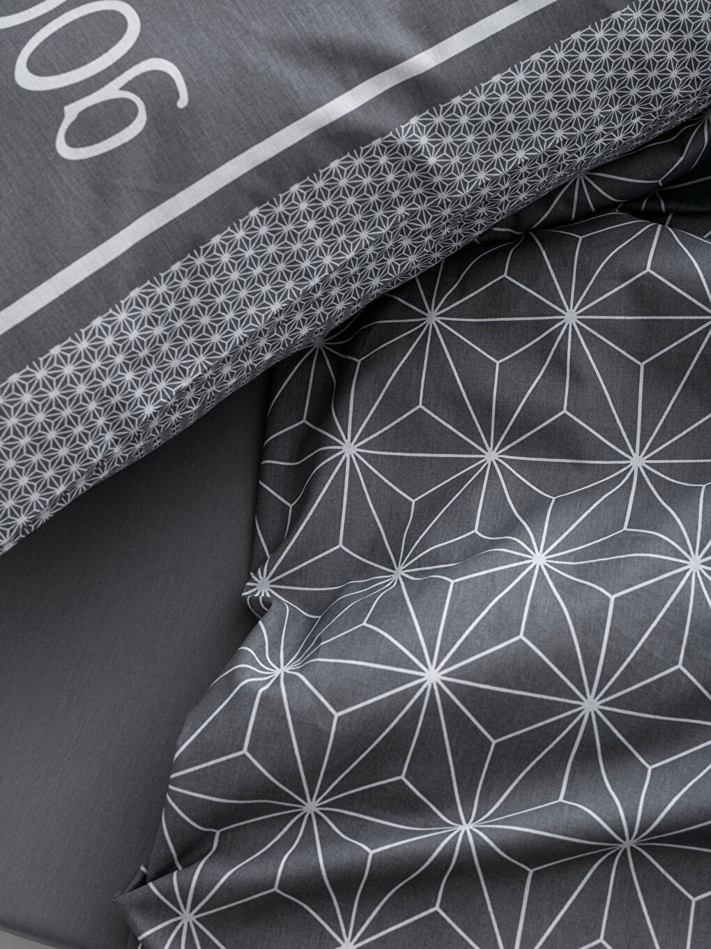 Gri Tek Kişilik  Nevresim Takımı-4