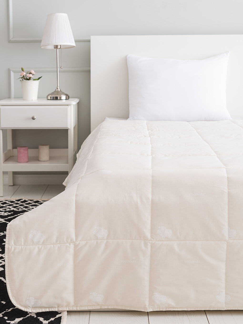 Couette simple en laine 