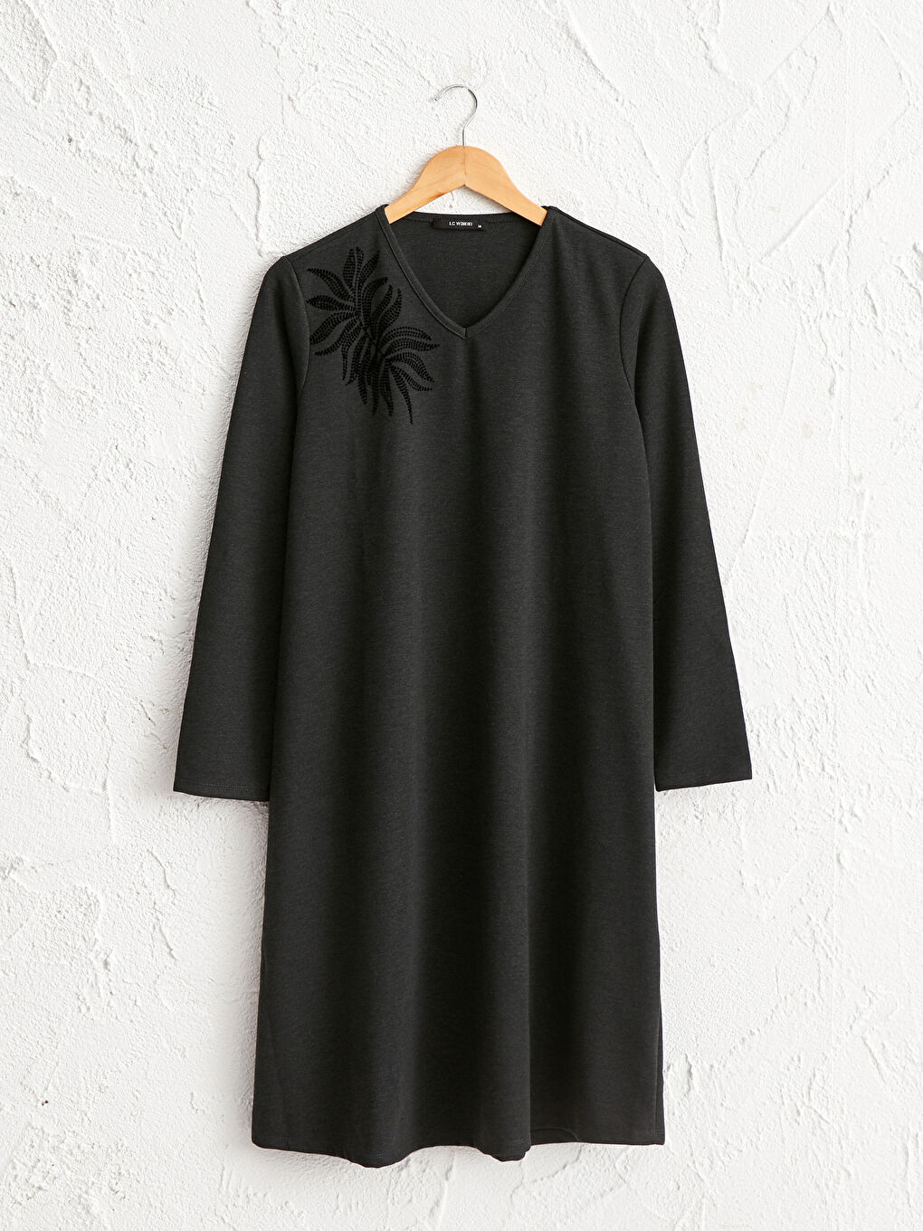 Платье прямого кроя свободного фасона