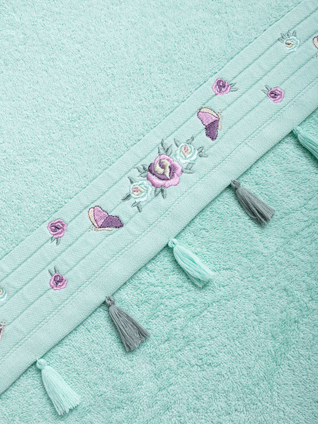 Turkuaz Nakışlı ve Püsküllü Yüz Havlusu-3