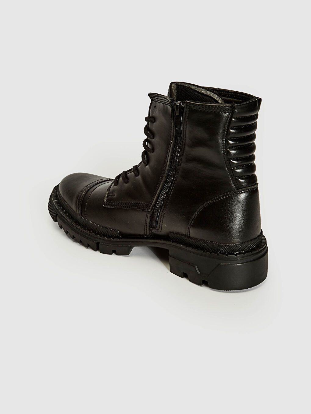 Siyah Erkek Bağcıklı Postal Bot-5